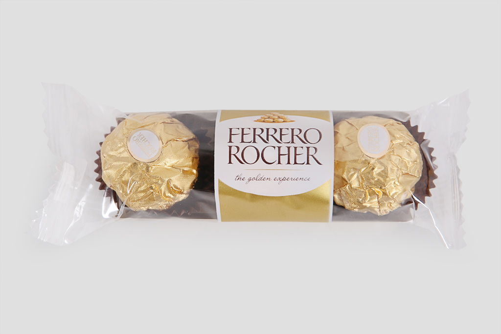 Конфеты по 3 рубля. Ферреро Роше конфеты 3 шт. Ферреро рошер набор конфет 100 гр. Набор конфет Ферреро Роше 125гр. Ферреро Роше конфеты маленькая упаковка.